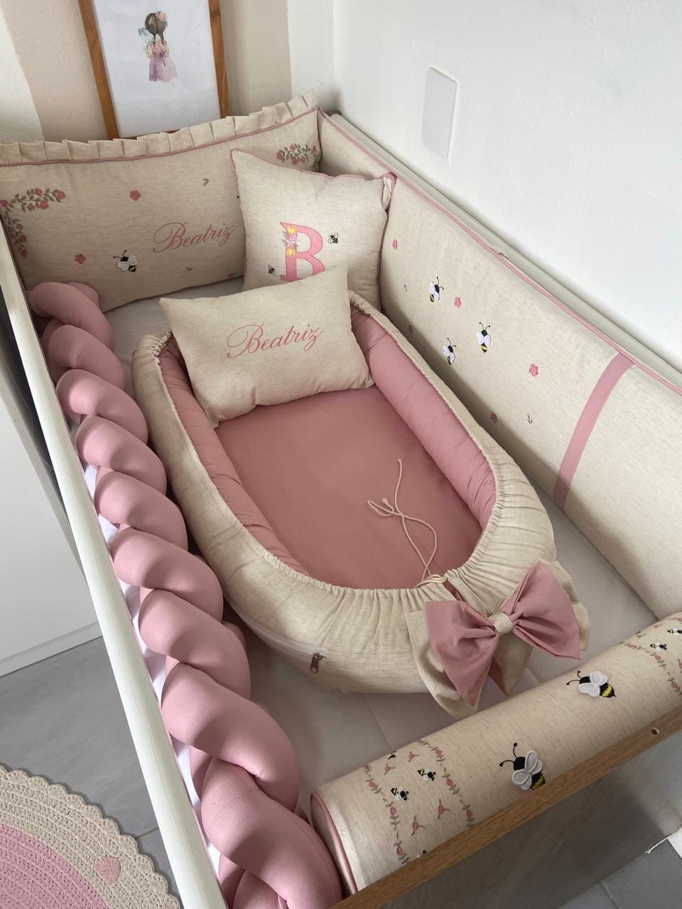 kit berço rosé abelha